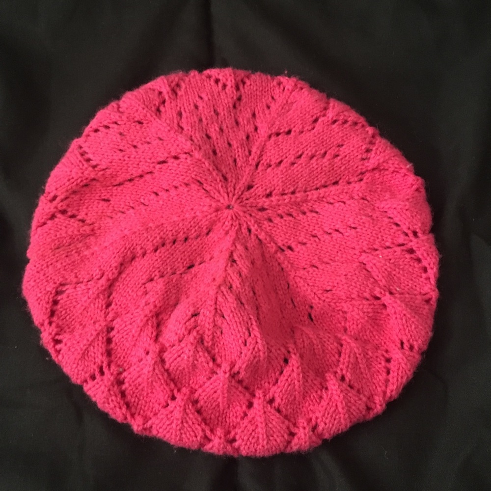 Pink knitted barrette